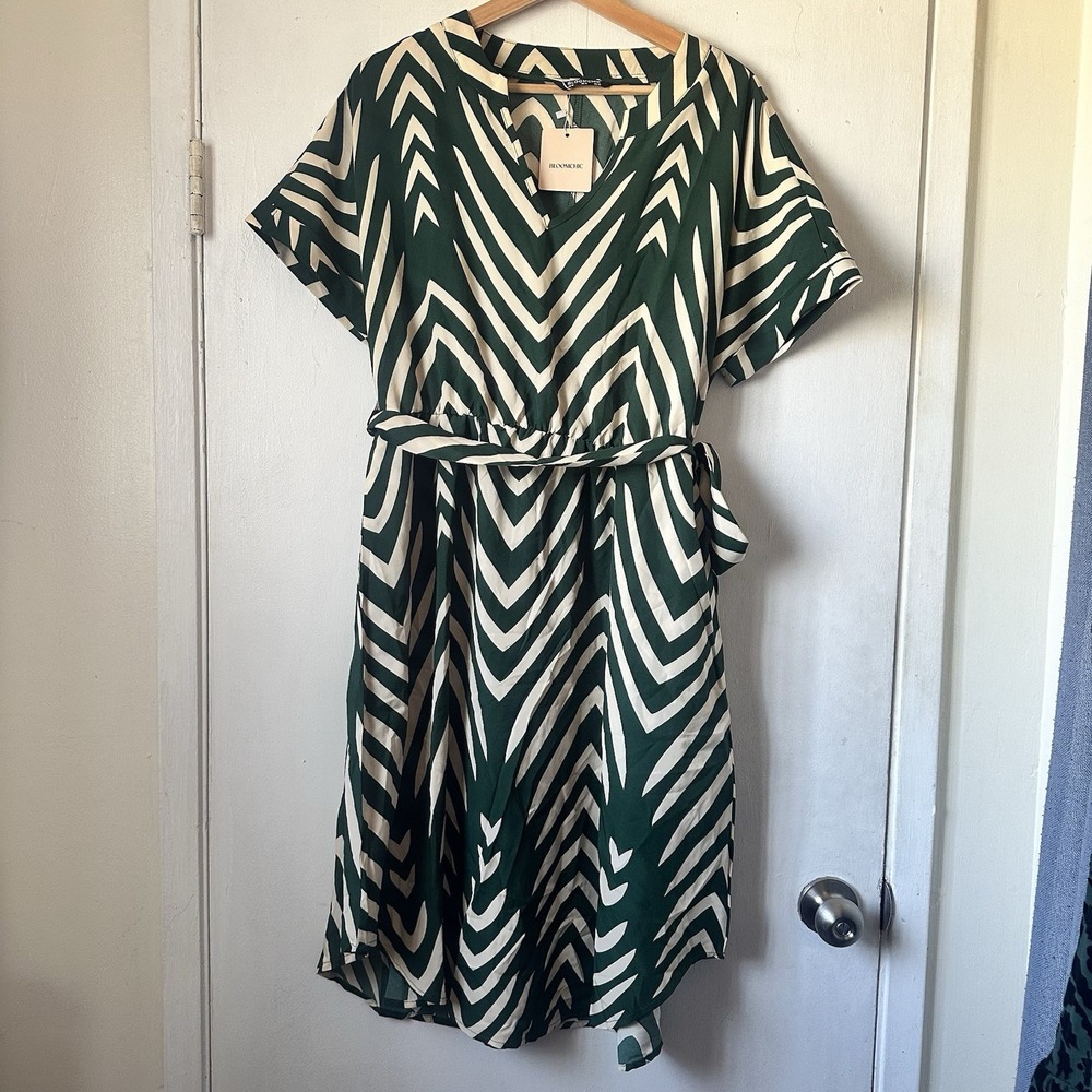 Geometric Print Belted Waist Flared Sleeve Midi Dress Belted Pockets Casual NWT